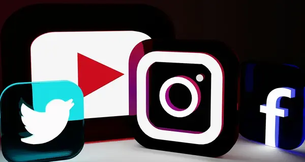 Agence reseaux sociaux Dijon Hello Communication 0