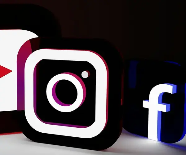 Agence reseaux sociaux Dijon Hello Communication 0